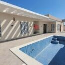 VILLA DE PLAIN-PIED AVEC PISCINE À HOUMT SOUK DJERBA ZA - RÉF V705