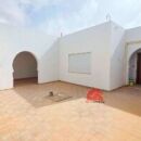 VILLA DE PLAIN-PIED À VENDRE À HOUMT SOUK DJERBA ZU - RÉF V713