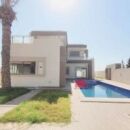 VILLA AVEC PISCINE - DJERBA ZA - TITRE BLEU - RÉF V684