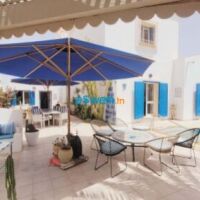 BELLE VILLA AVEC PISCINE EN ZONE TOURISTIQUE DJERBA-RÉF V623