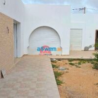 VILLA DE PLAIN-PIED À VENDRE À HOUMT SOUK DJERBA ZU - RÉF V713