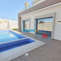 VILLA AVEC PISCINE - DJERBA ZA - TITRE BLEU - RÉF V684