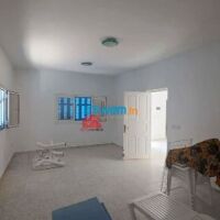 MAISON AVEC TERRAIN À VENDRE À HOUMT SOUK DJERBA ZA - RÉF V724